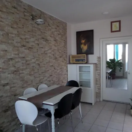 Apartament Bori *